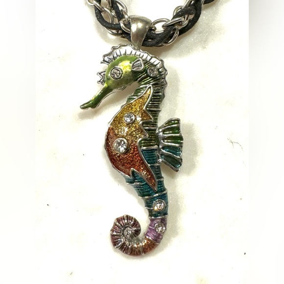 Fashion necklace & earring set - seahorse with rhinestones. - Picture 4 of 4